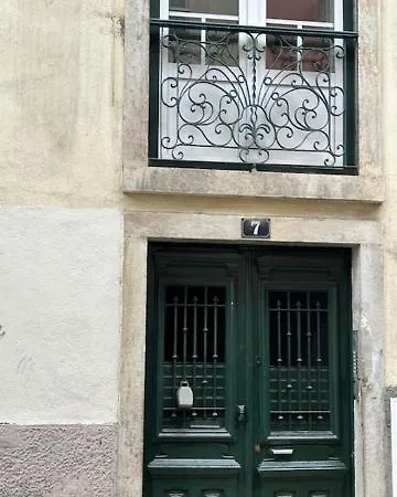 Mourarias Place - Lizbona