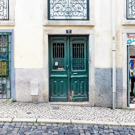 Mourarias Place - *